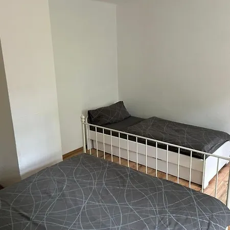 Casa vacanze Traditionelles Haus- Umgeben Von Waeldern In Ralsko By Interhome