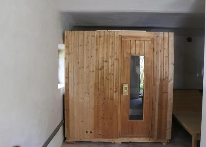 Traditionelles Haus- Umgeben Von Waeldern In Ralsko By Interhome بيت للعطل *